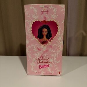 Sweet Valentine Barbie Doll Special Edition Hallmark Be My Valentine Collector